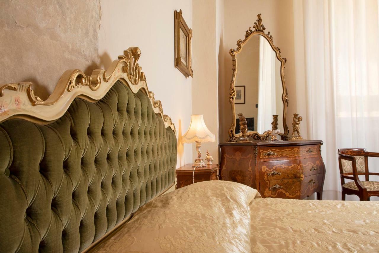 Antica Dimora Del Buongoverno Siena Bagian luar foto